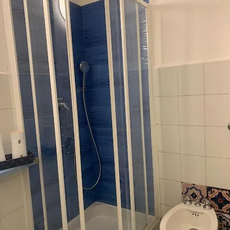 Vela Azzurra * מנרולה